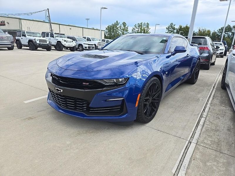 Used 2019 Chevrolet Camaro SSImage 1