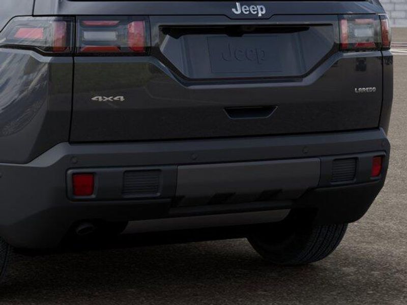 New 2026 Jeep Cherokee Laredo 4x4Image 13