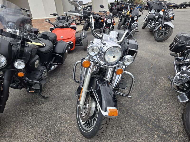 USED 2013 HARLEY ROAD KING Image 7