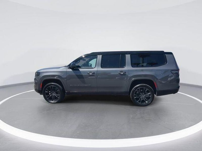 2024 Jeep Grand Wagoneer L Series II ObsidianImage 5