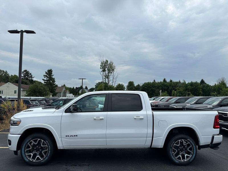 2025 RAM 1500 Laramie Crew Cab 4x4 5