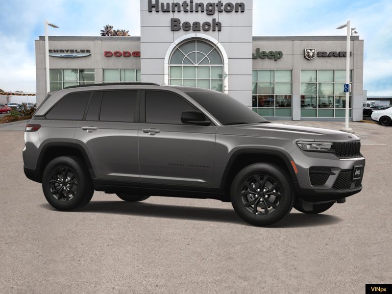 2025 Jeep Grand Cherokee Altitude X 4x2Image 10