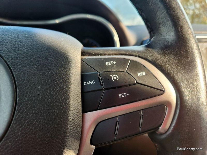 Used 2020 Jeep Grand Cherokee Altitude