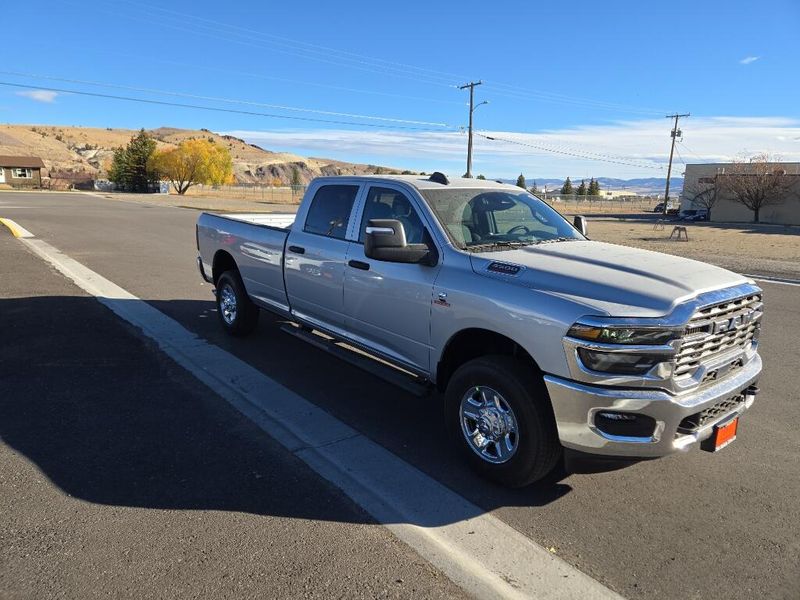 2026 Ram 3500 Tradesman photo 3
