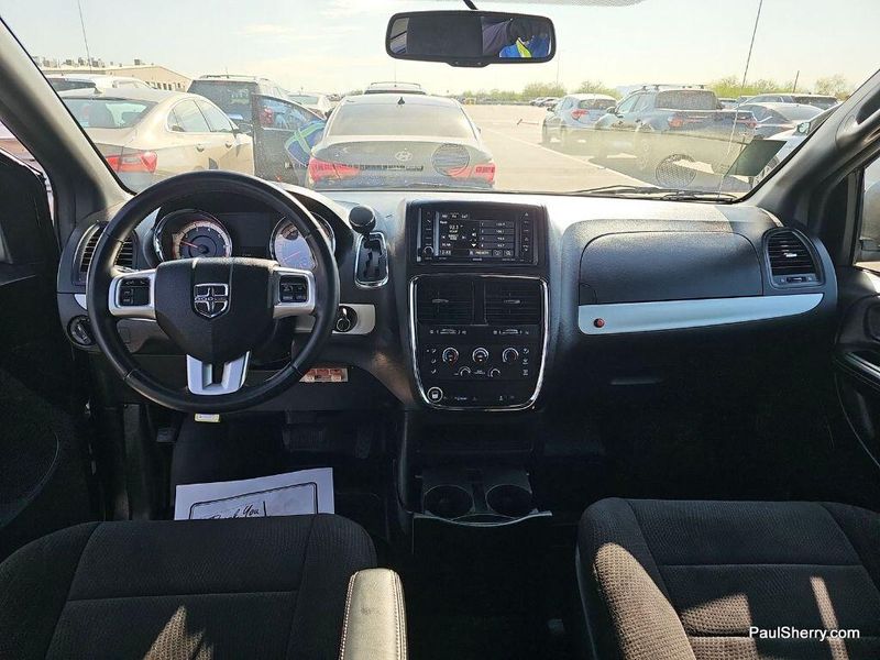 2014 Dodge Grand Caravan SXTImage 8