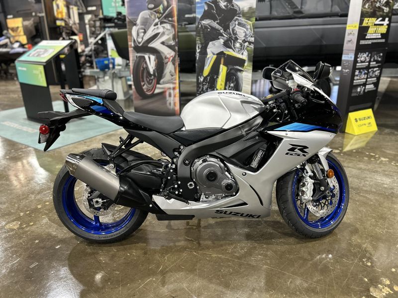 New 2026 Suzuki GSX-R600 Image 7