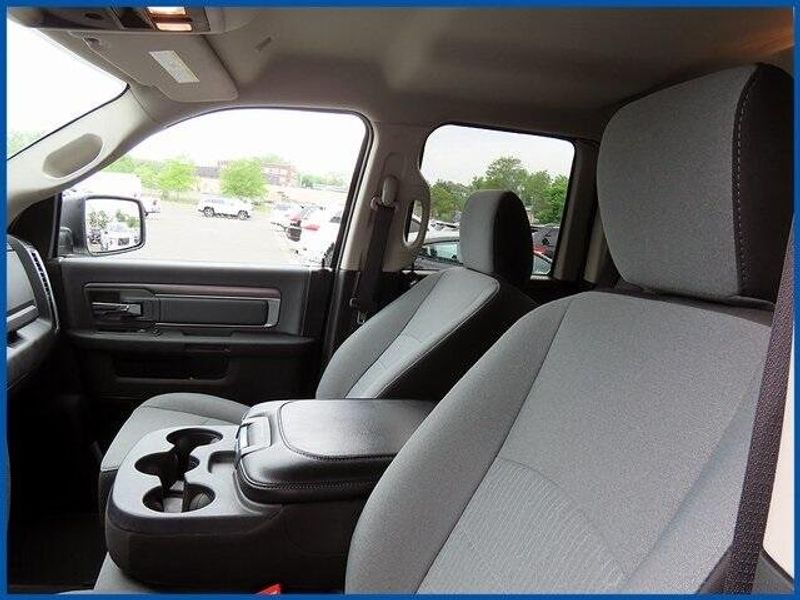 2024 RAM 1500 Classic SLTImage 14