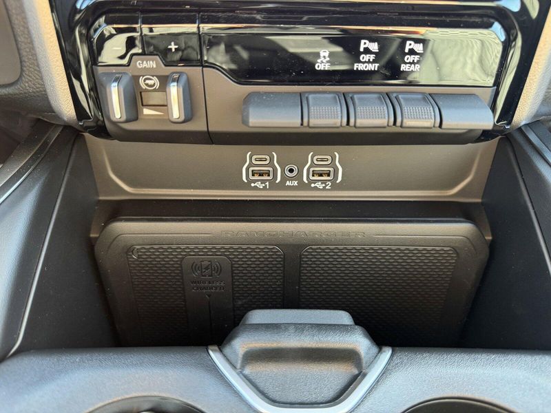 2025 RAM 1500 Big HornImage 23