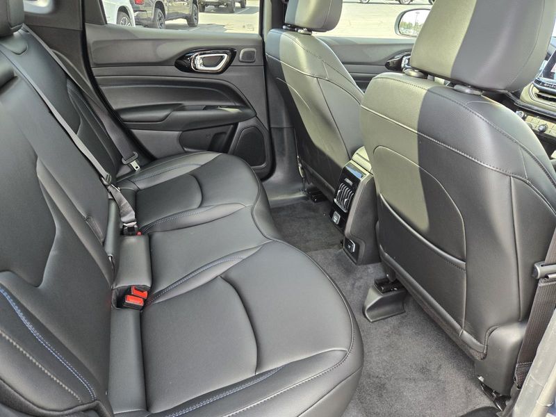 New 2026 Jeep Compass Limited Altitude 4x4