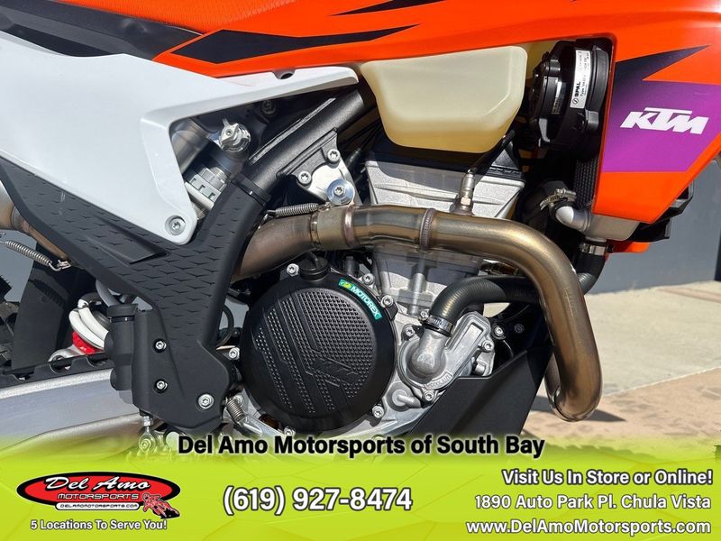 2024 KTM 350 XW-F  in a ORANGE exterior color. Del Amo Motorsports of South Bay (619) 547-1937 delamomotorsports.com 