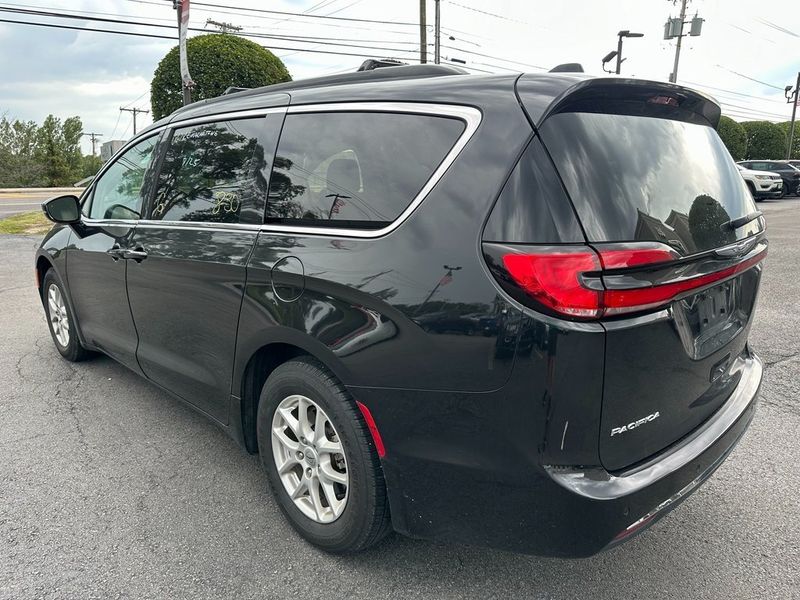 2022 Chrysler Pacifica Touring LImage 15