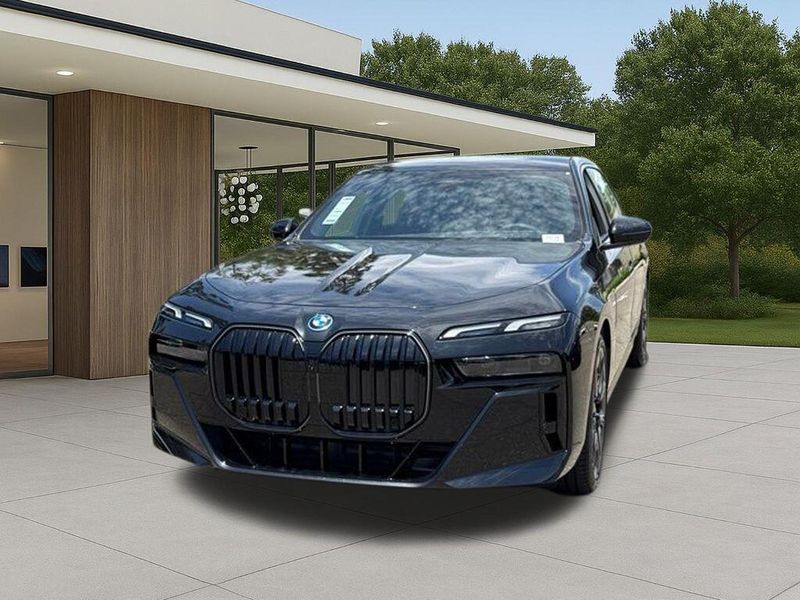 New 2026 BMW 7 Series 750e xDriveImage 3