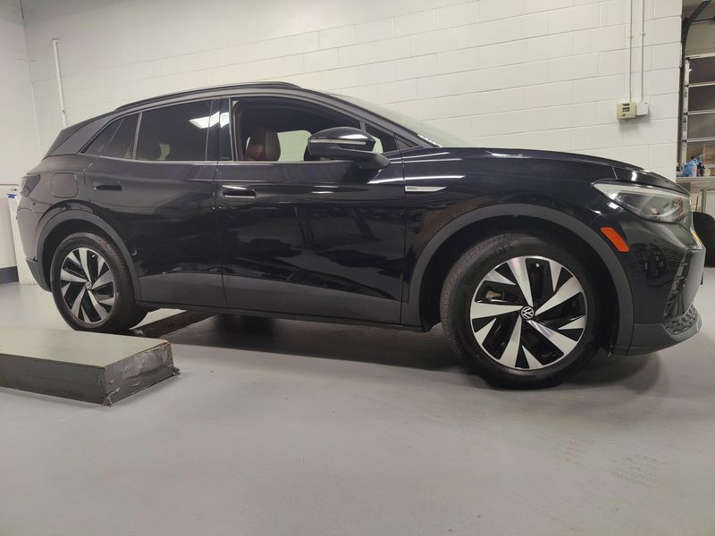 Used 2023 Volkswagen ID.4 Pro 82kwImage 3
