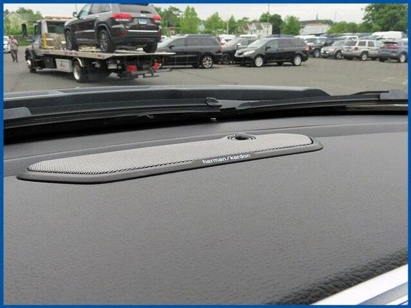 2025 RAM 1500 LaramieImage 16