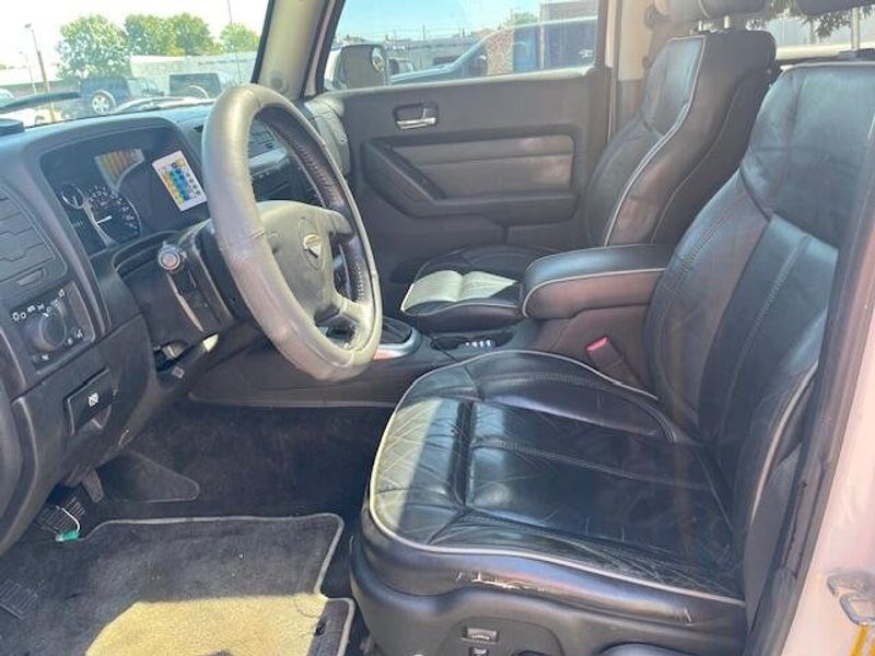 Used 2008 Hummer H3 SUV AlphaImage 10