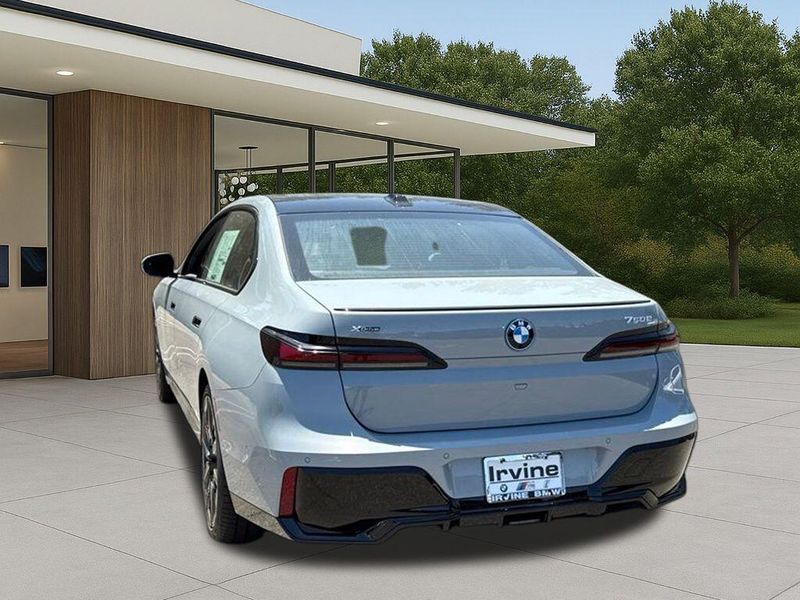 New 2026 BMW 7 Series 750e xDriveImage 11