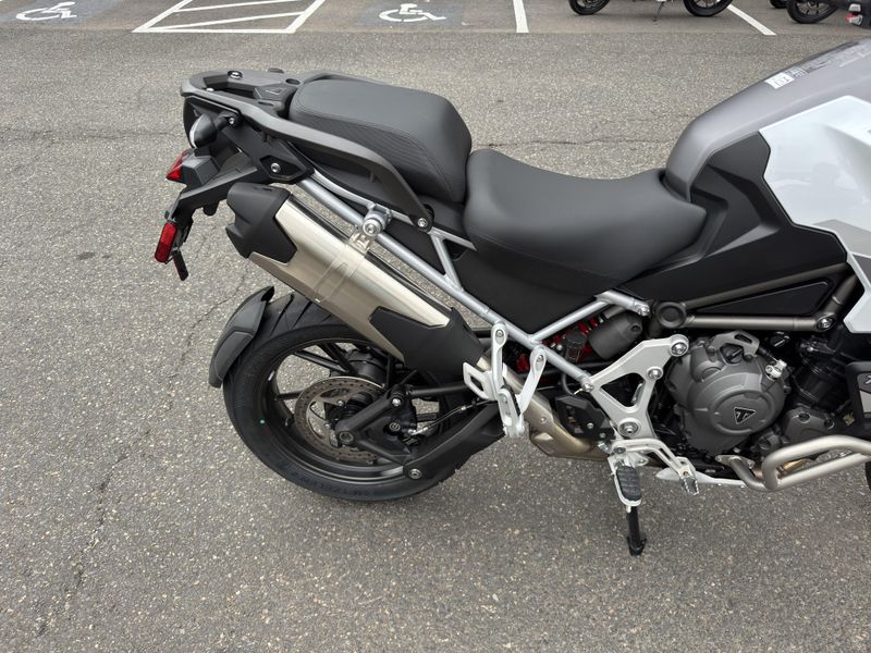 2023 Triumph Tiger 1200 GT Explorer - SNOWDONIA WHITE 
