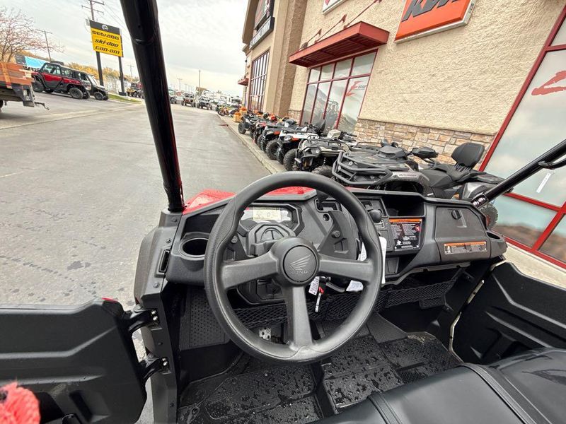 New 2025 Honda PIONEER 10005 DELUXE 
