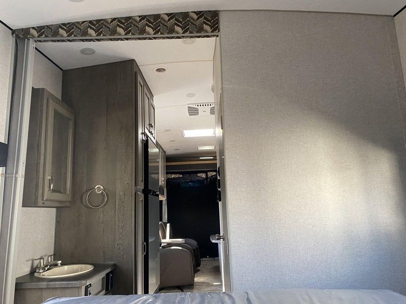 New 2025 DESERT FOX 27FS Image 34