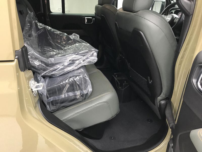 New 2026 Jeep Gladiator Mojave X 4x4Image 16