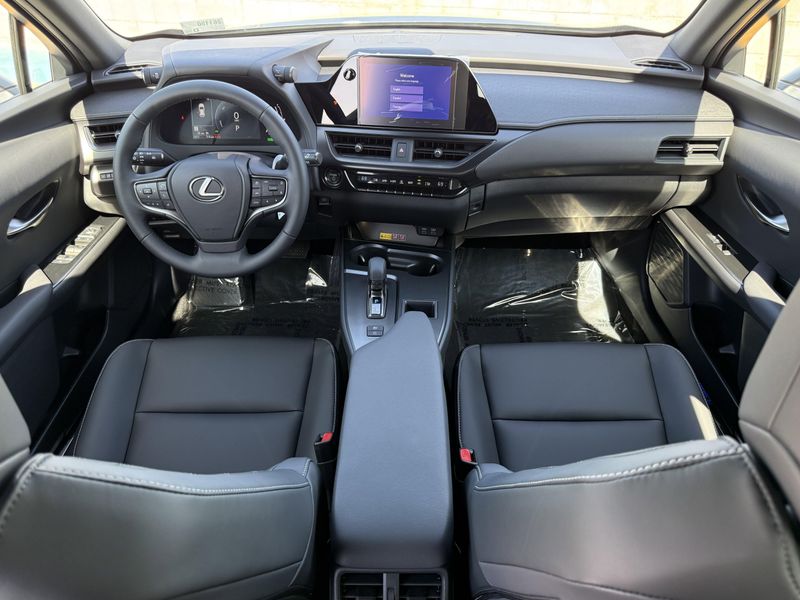 New 2026 Lexus UX 300hImage 27