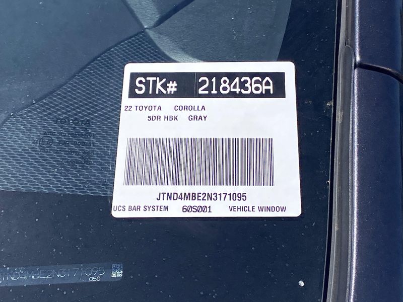 Used 2022 Toyota Corolla Hatchback SEImage 9