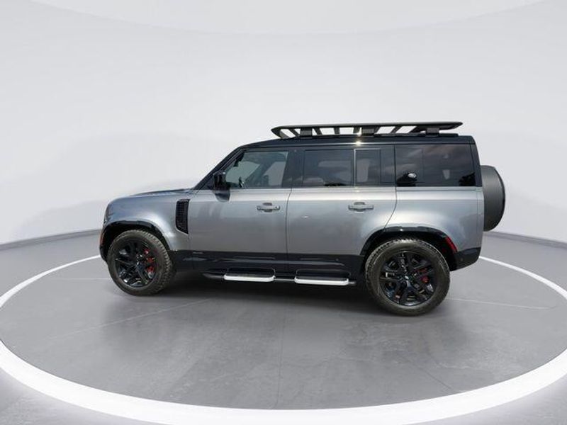 Used 2021 Land Rover Defender 110 XImage 5