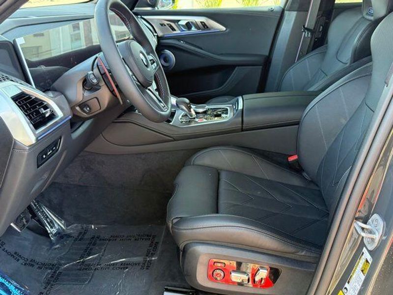 New 2026 BMW XM LabelImage 17