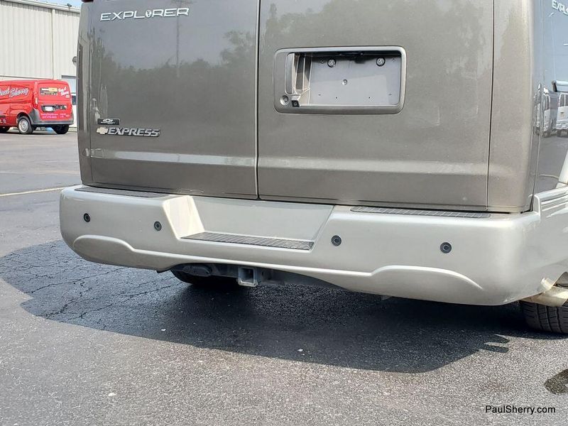 Used 2022 Chevrolet Express Cargo Image 4