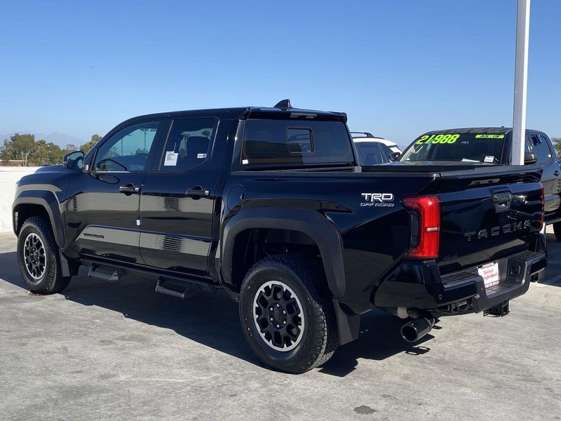 2024 Toyota Tacoma TRD Off RoadImage 5