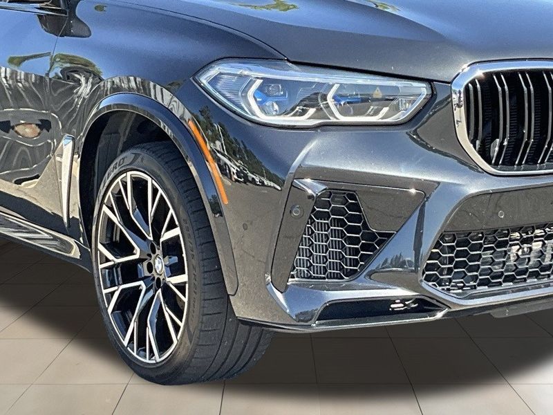 2021 BMW X5 M BaseImage 11