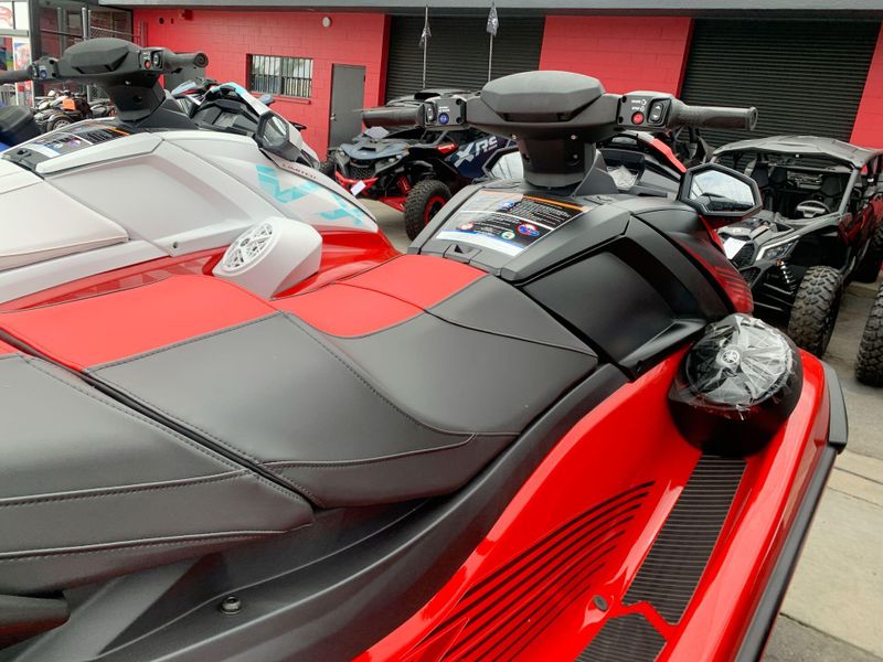 New 2025 Yamaha VX DELUXE W/AUDIO Image 4