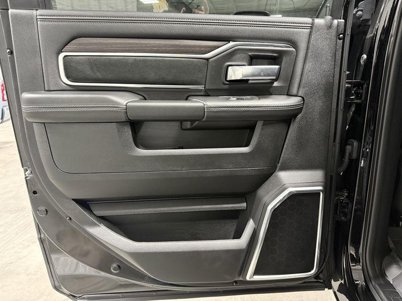 New 2026 RAM 2500 LaramieImage 18