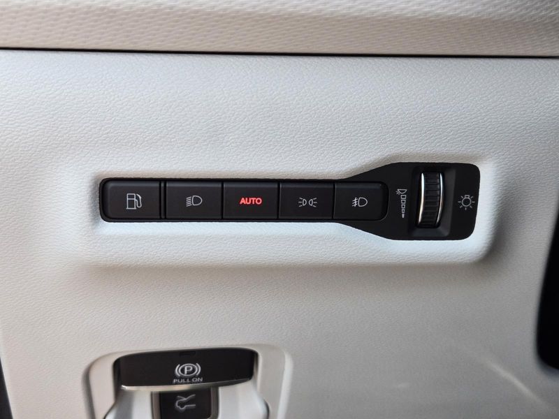 New 2026 Jeep Cherokee Limited 4x4