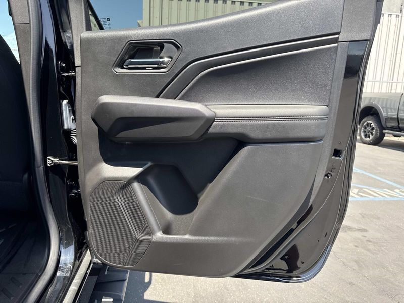 Used 2024 Chevrolet Colorado 2WD Crew Cab LT