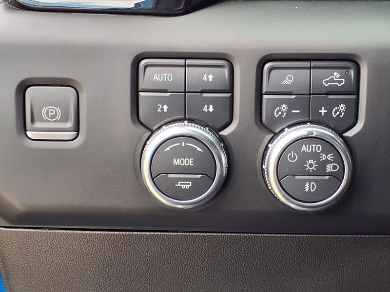 Used 2022 GMC Sierra 1500 AT4Image 23