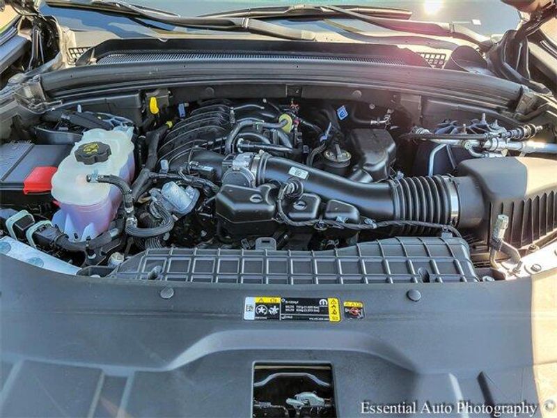 2024 Jeep Grand Cherokee Laredo photo 30