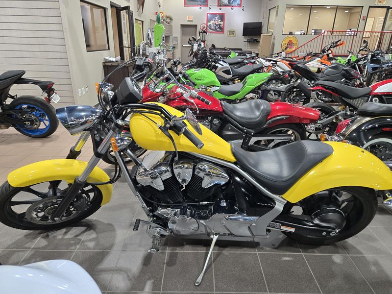 USED 2023 HONDA FURY Image 4