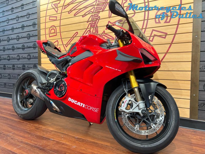 2020 Ducati Panigale V4S Corse Image 2