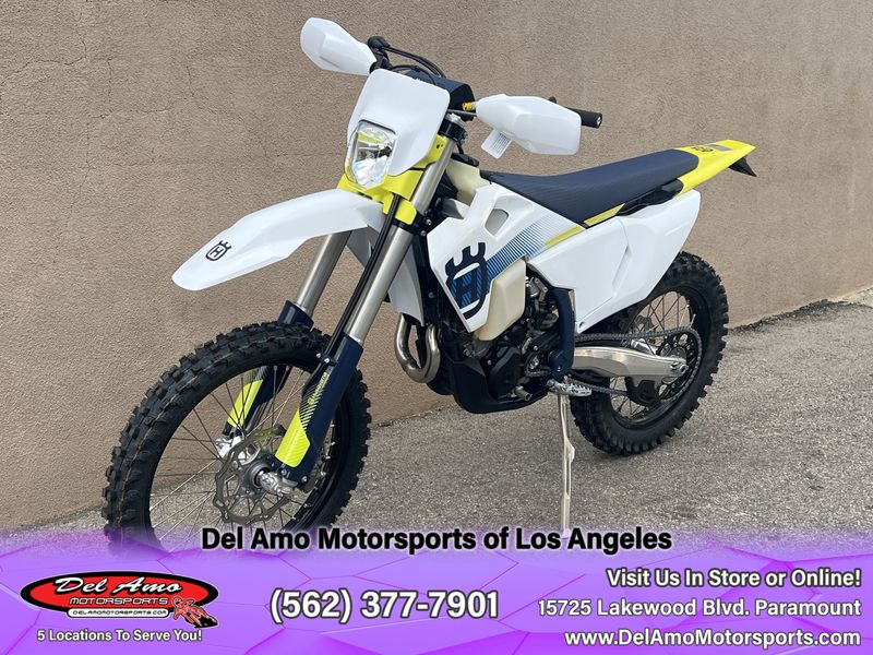 2024 HUSQVARNA FE 350S  in a WHITE exterior color. Del Amo Motorsports of Los Angeles (562) 262-9181 delamomotorsports.com 