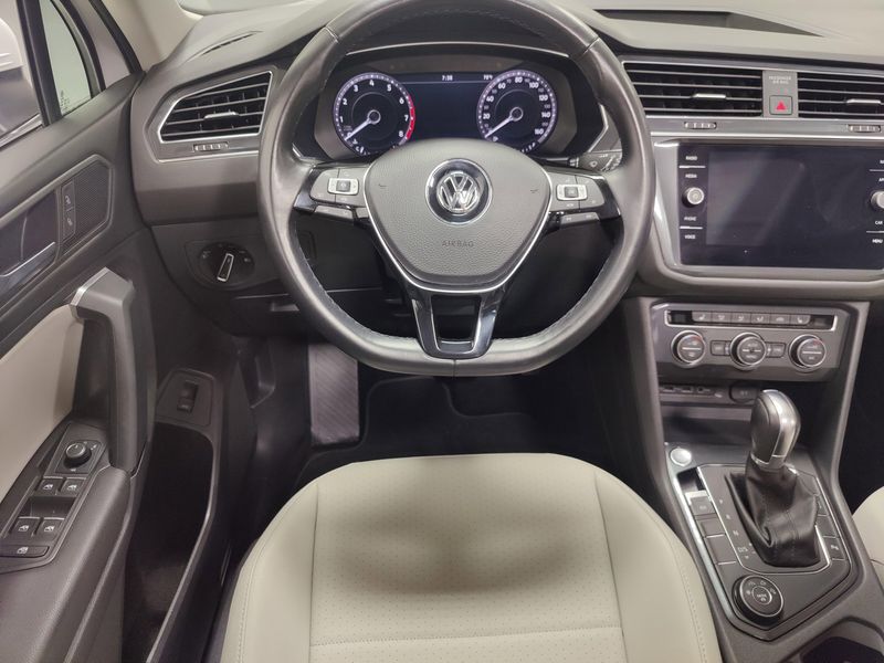 Used 2019 Volkswagen Tiguan SEL AWD w/Sunroof/NavImage 24