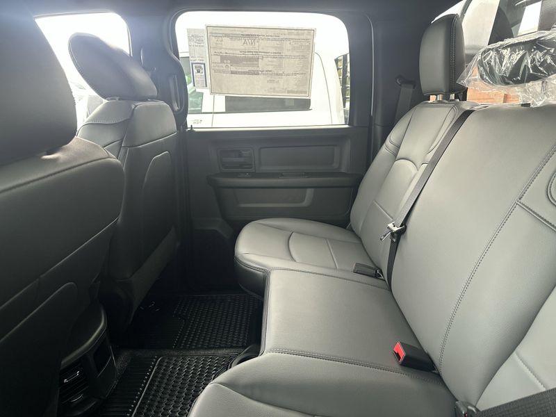 2024 RAM 5500 Tradesman Chassis Crew Cab 4x4 60