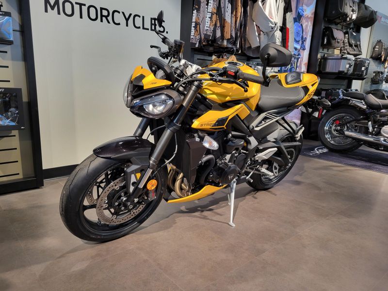 2025 Triumph STREET TRIPLE 765 RS 