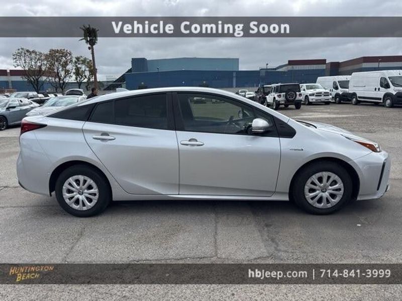 2022 Toyota Prius LEImage 4