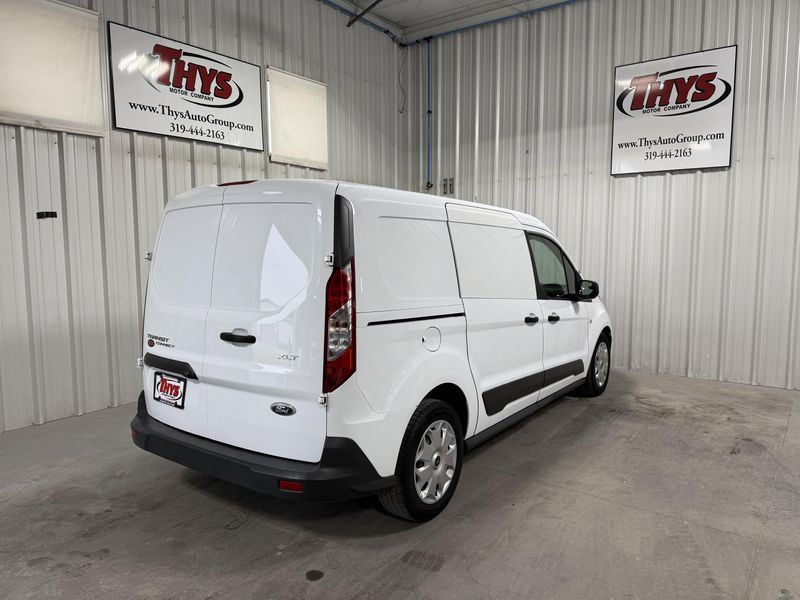 Used 2016 Ford Transit Connect XLTImage 3