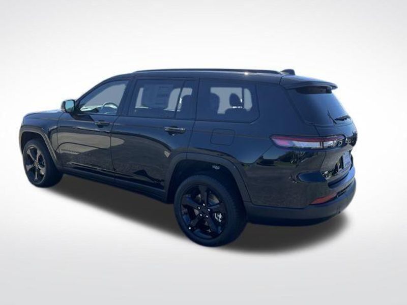 2025 Jeep Grand Cherokee L Limited 4x4