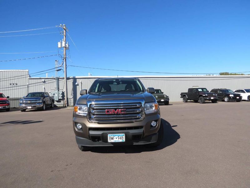 2015 GMC Canyon SLE 4x4 4dr Crew Cab 5 ft. SBImage 3