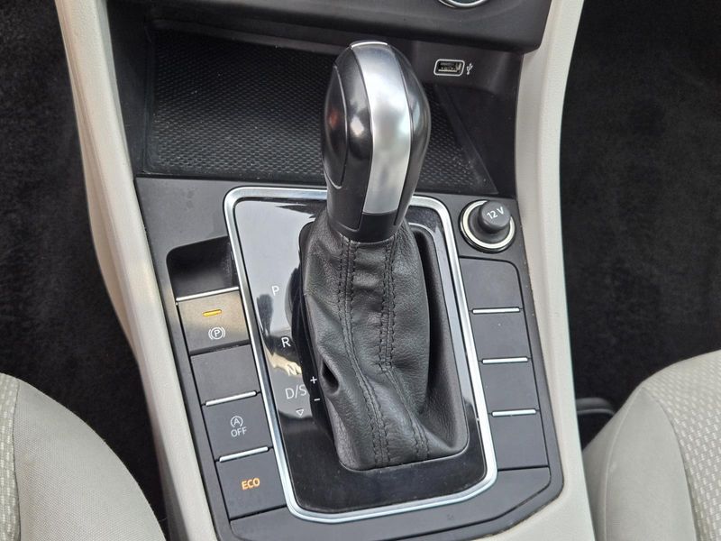 Used 2019 Volkswagen Jetta S Auto w/SULEV