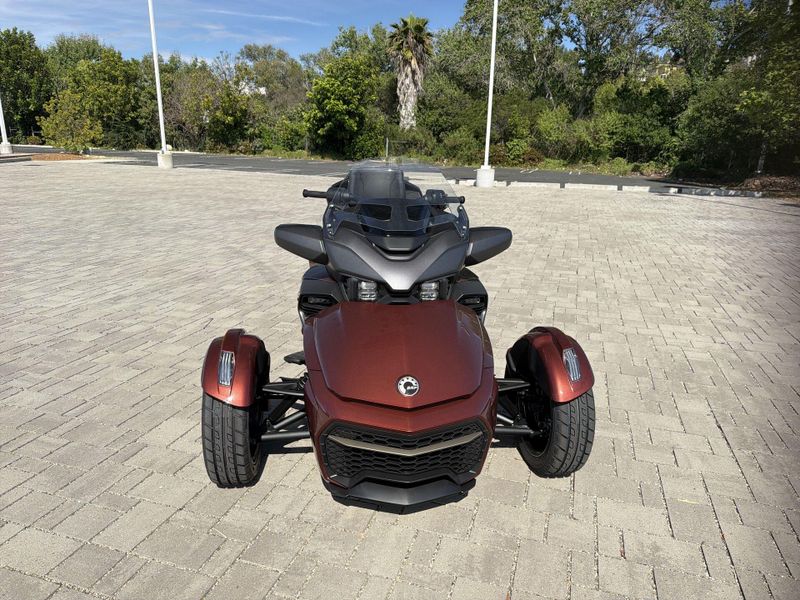 New 2026 Can-Am SPYDER F3 LIMITED SPECIAL SERIES (SE6) Image 12