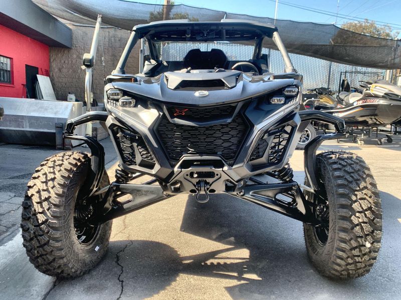 New 2025 Can-Am MAVERICK R X 999T DCT Image 18